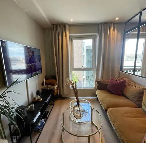 Scandpoint Exquisite & Homely Flat In Center Oslo With Free Parking דירה