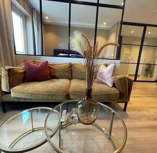 Scandpoint Exquisite & Homely Flat In Center Oslo With Free Parking דירה